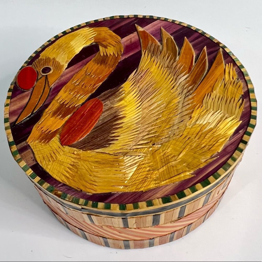 VINTAGE WOODEN CARVED‎ SWAN TRINKET BOX MID CENTURY
